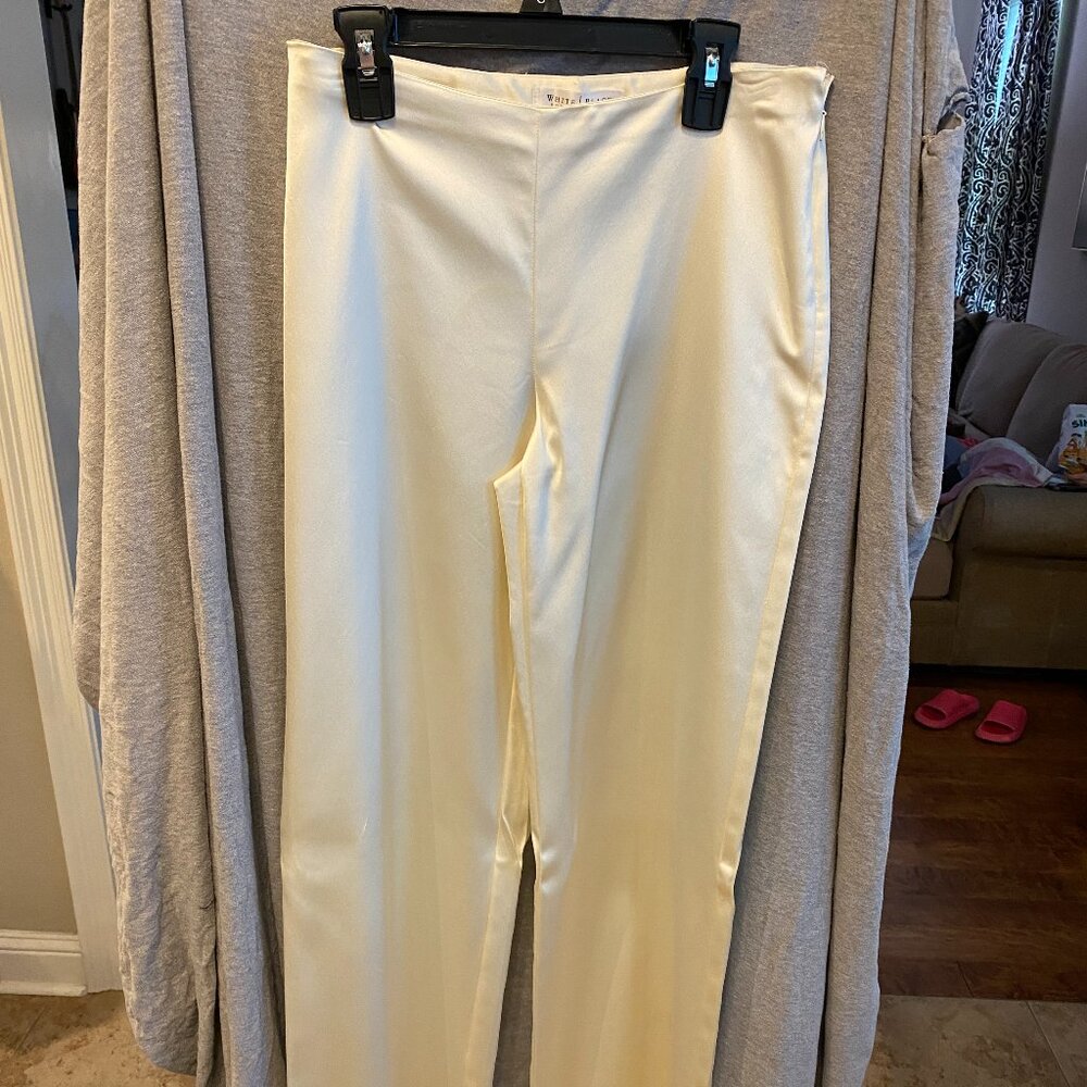 White House Black Market Womens Pants Ivory Size 2 Flare